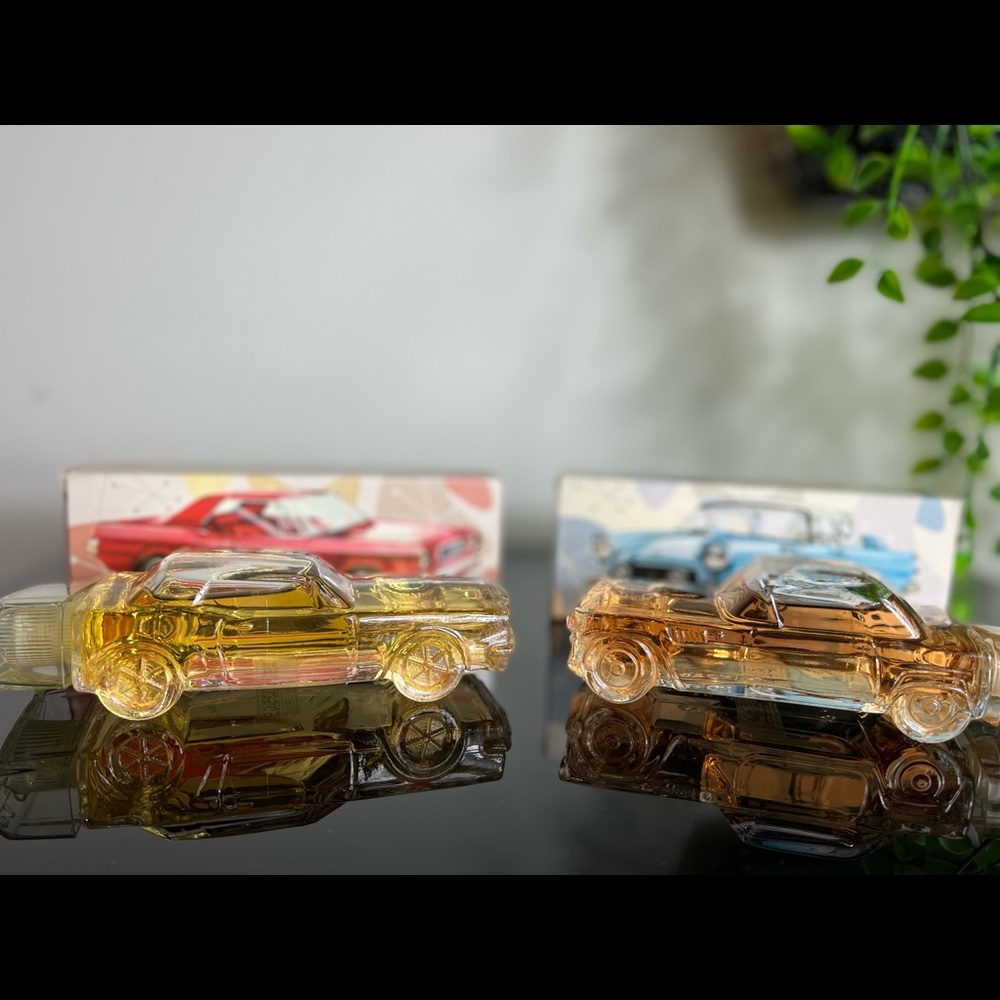 Avon Vintage Mens 55 Ford Thunderbird and 64 Mustang Decanter After Shave Ca…